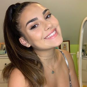 Meet your Posher, Iria